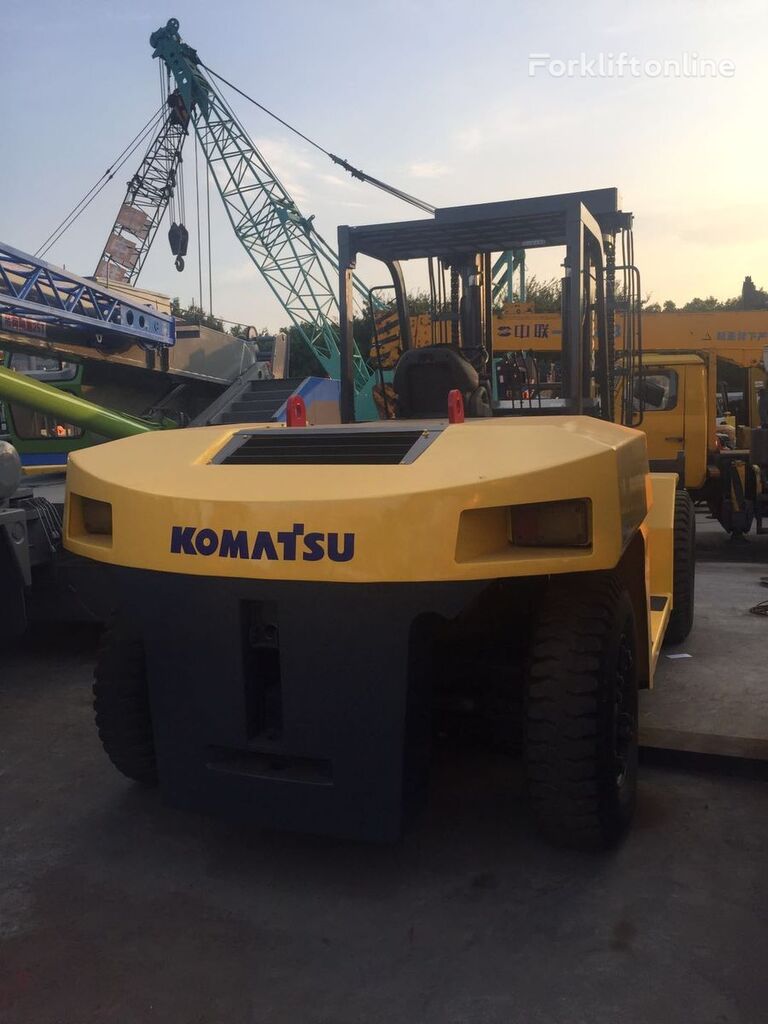 Komatsu FD200 container handler