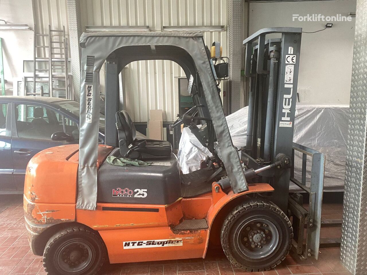 Hyundai D25 diesel forklift