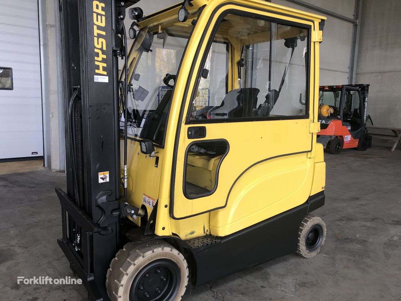 Hyster J3.0XN electric forklift