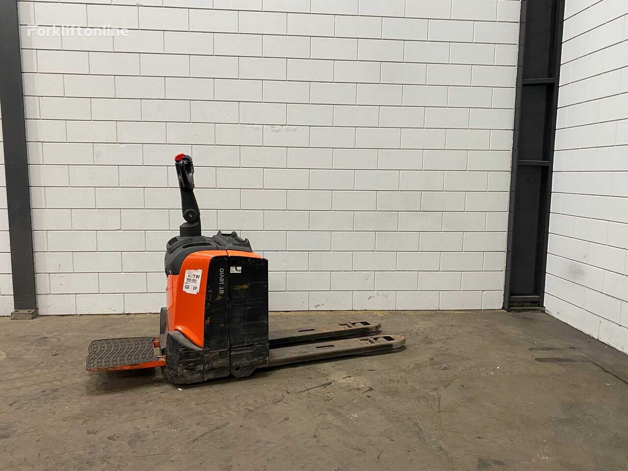 BT LPE200 electric pallet truck