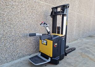 Caterpillar NSV16N pallet stacker