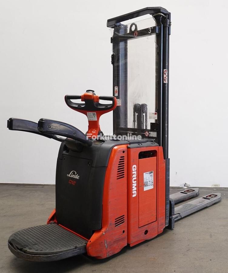 Linde D 12 AP 133 pallet stacker