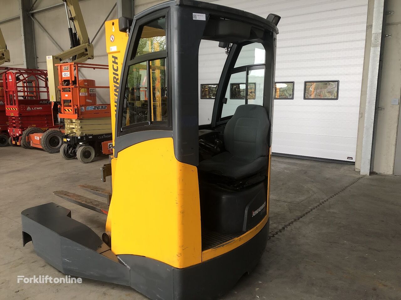 Jungheinrich ETV Q25 reach truck